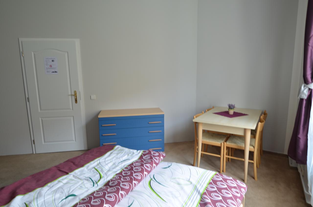 Hostel Prague City Buitenkant foto